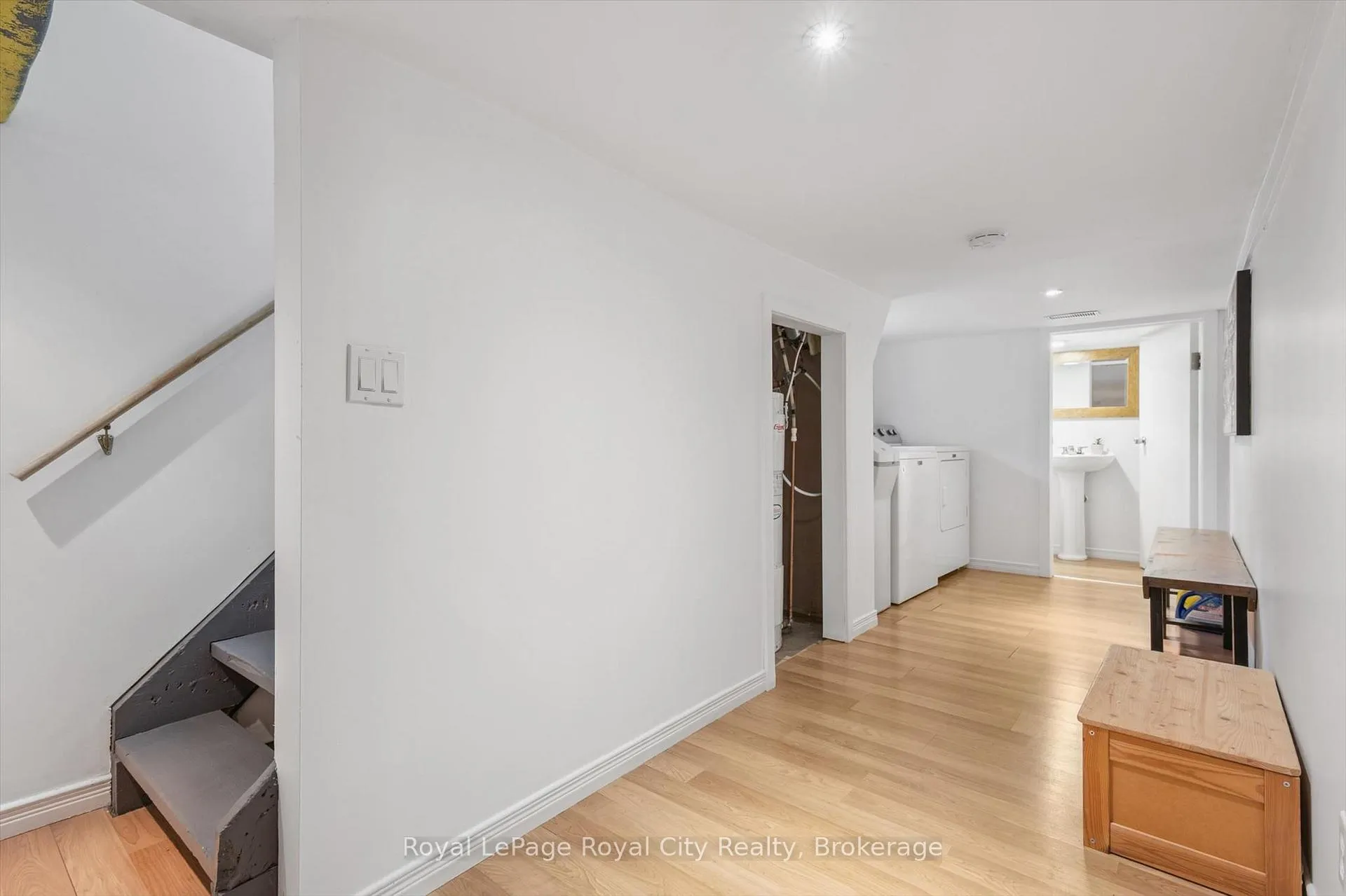 Photo 27 of 136 Alma Street N, Guelph, Junction/Onward Willow — HOMEH