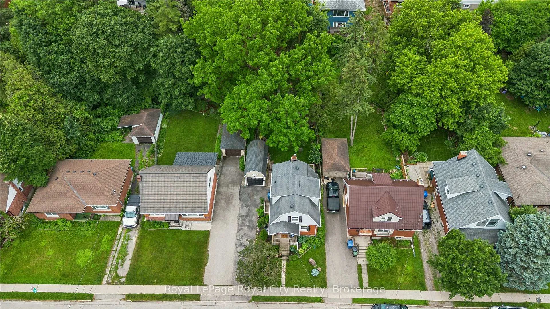 Photo 39 of 136 Alma Street N, Guelph, Junction/Onward Willow — HOMEH