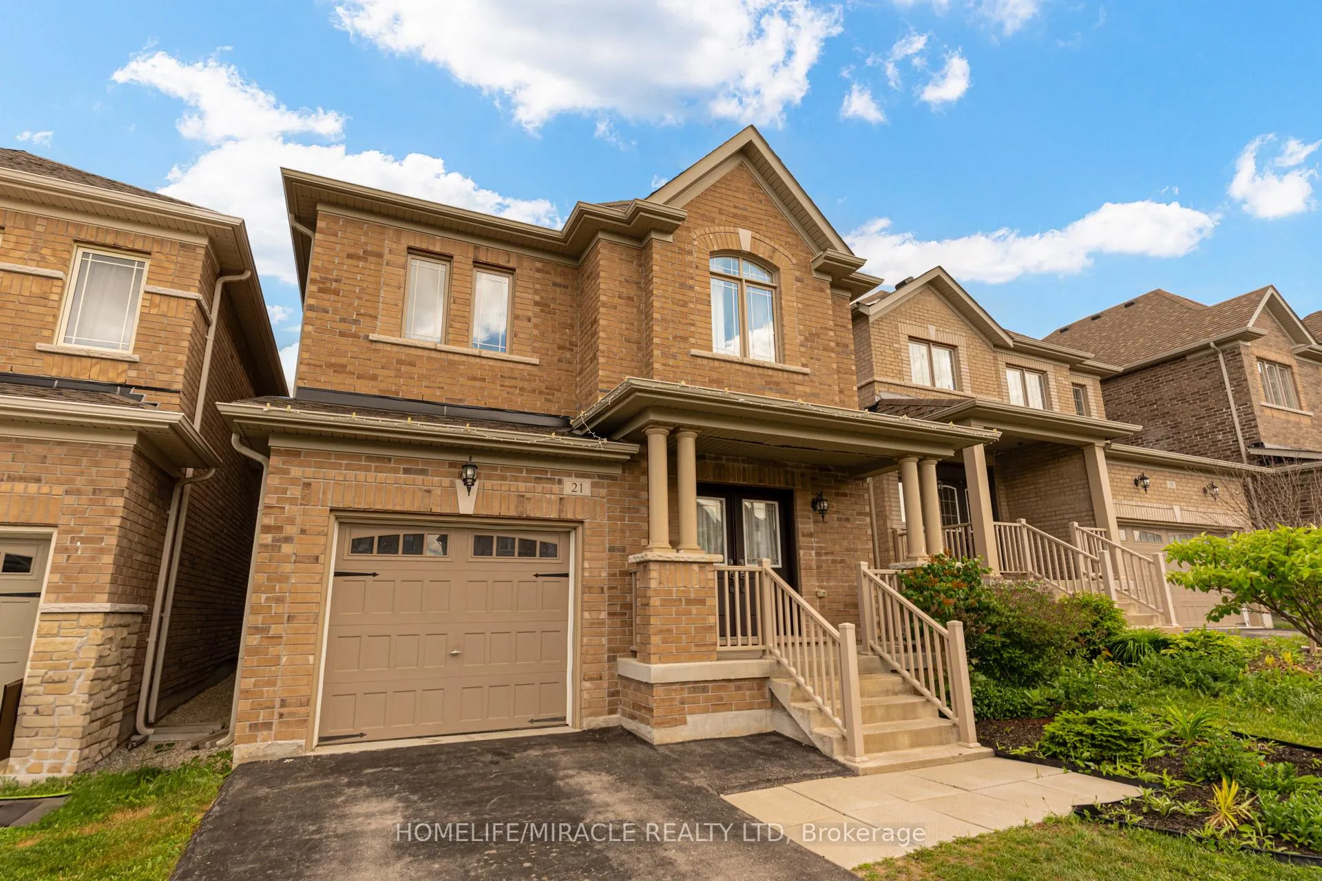 Photo 3 of 21 Owens Road, New Tecumseth, Alliston — HOMEH