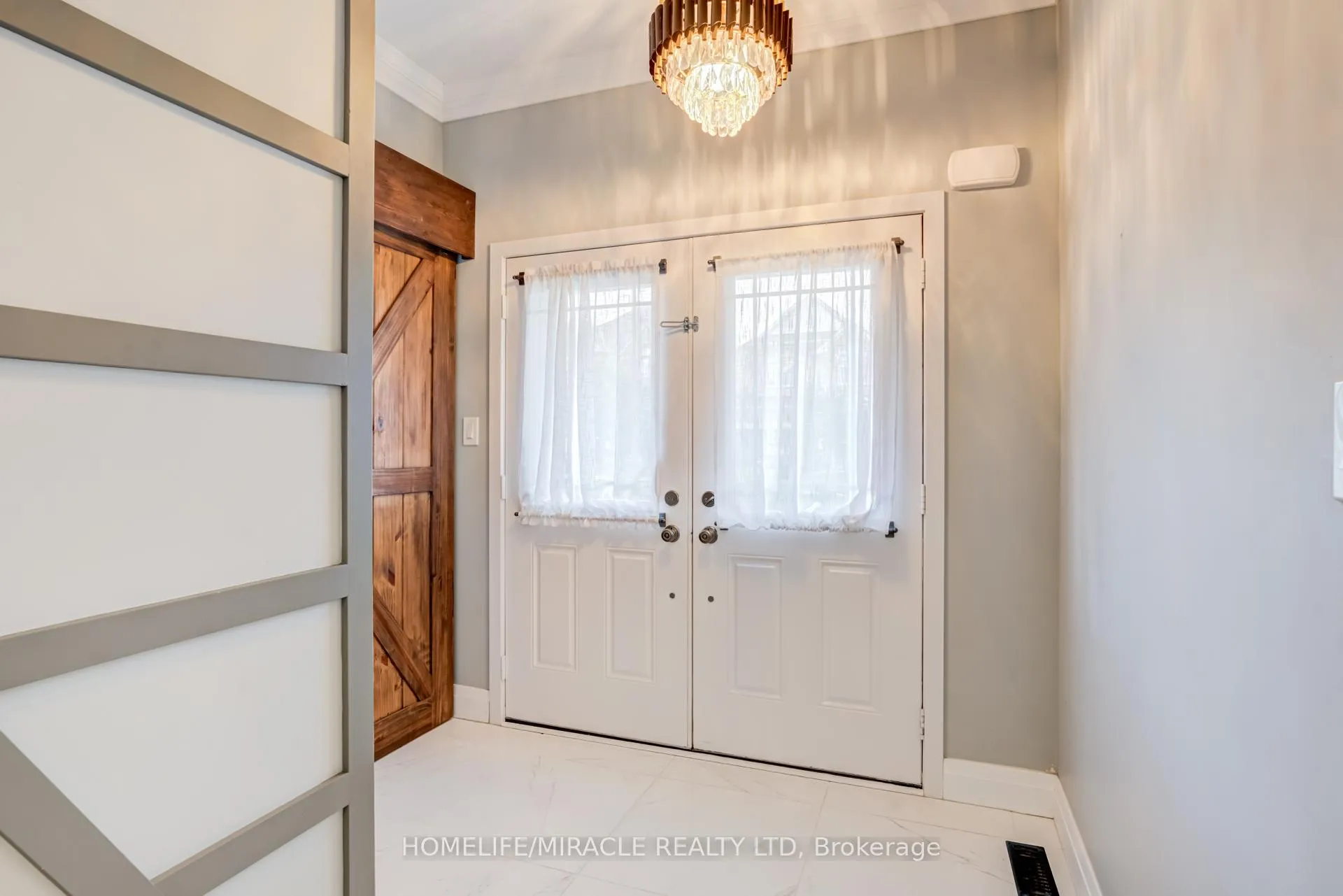 Photo 8 of 21 Owens Road, New Tecumseth, Alliston — HOMEH