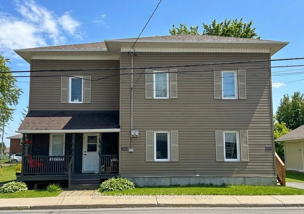 Front of Unit Unit A, 4534 Ste Catherine Street