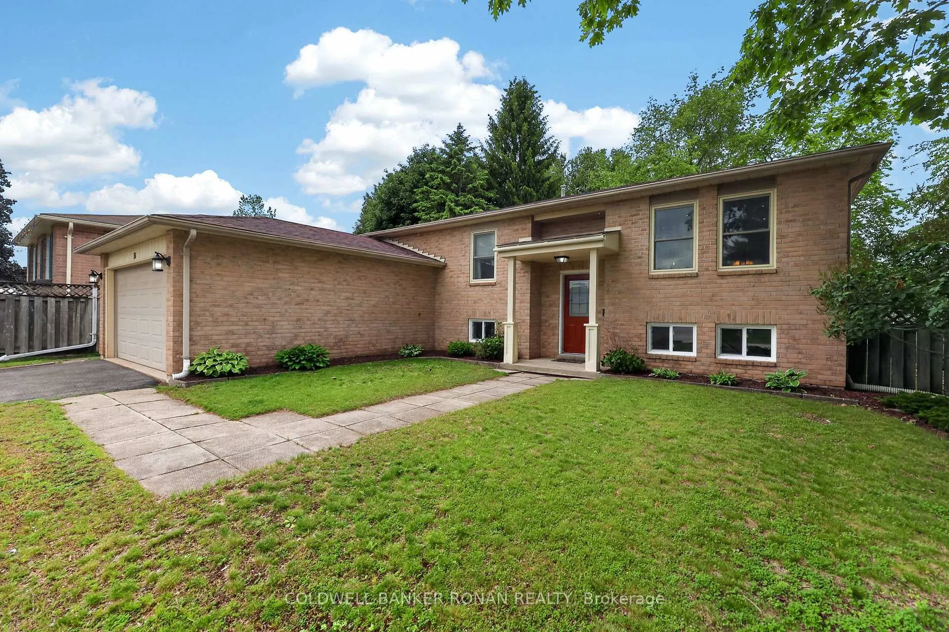 Photo 2 of 36 McCarthy Crescent, Essa, Angus — HOMEH