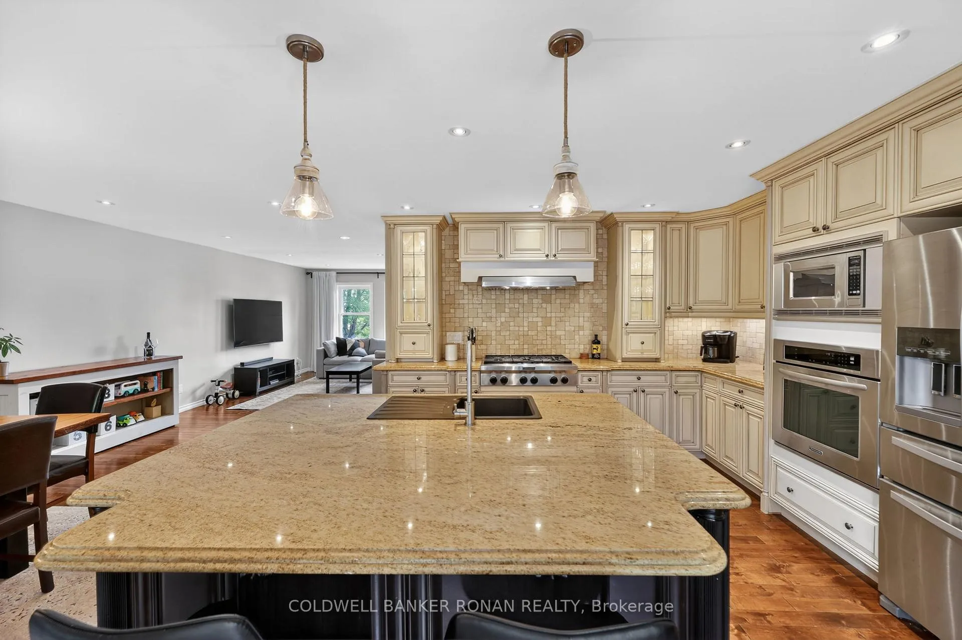 Photo 11 of 36 McCarthy Crescent, Essa, Angus — HOMEH
