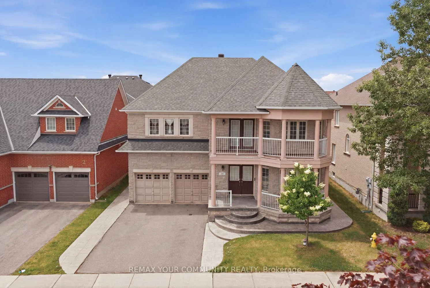 Photo 1 of 10 St Clare Boulevard, Vaughan, Vellore Village — HOMEH