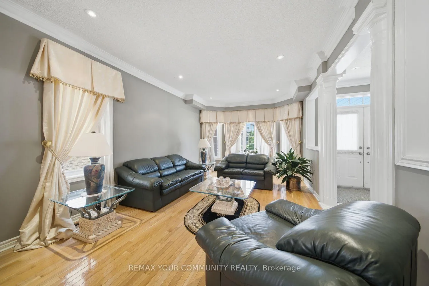 Photo 6 of 10 St Clare Boulevard, Vaughan, Vellore Village — HOMEH