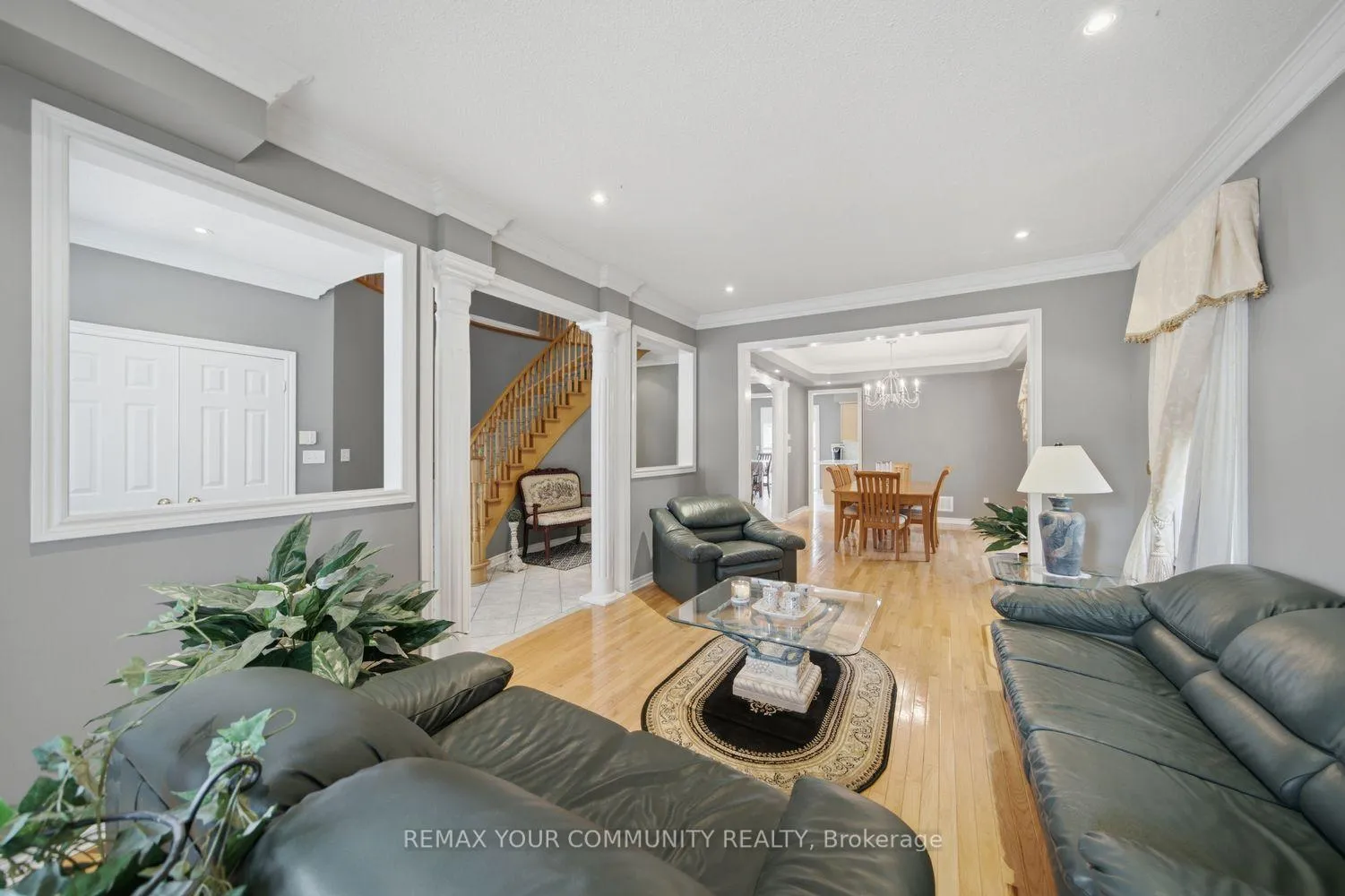 Photo 8 of 10 St Clare Boulevard, Vaughan, Vellore Village — HOMEH