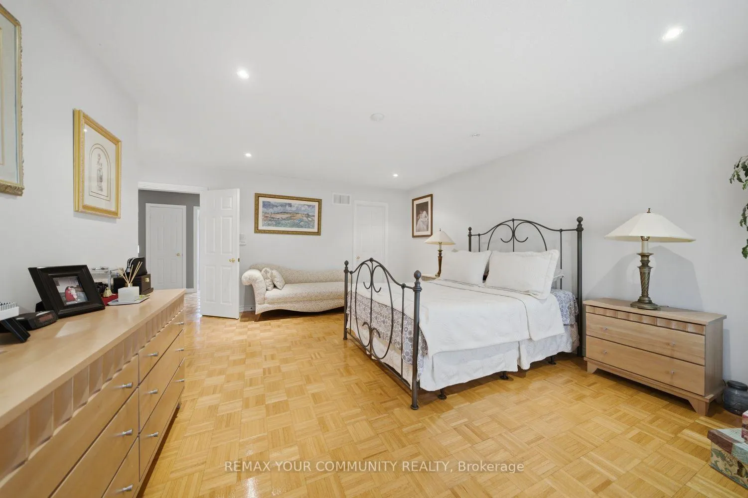 Photo 26 of 10 St Clare Boulevard, Vaughan, Vellore Village — HOMEH
