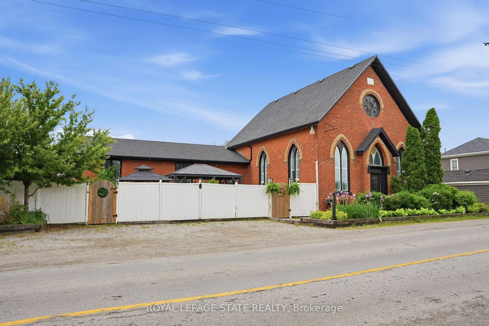 Photo 3 of 859 Haldibrook Road, Haldimand — HOMEH