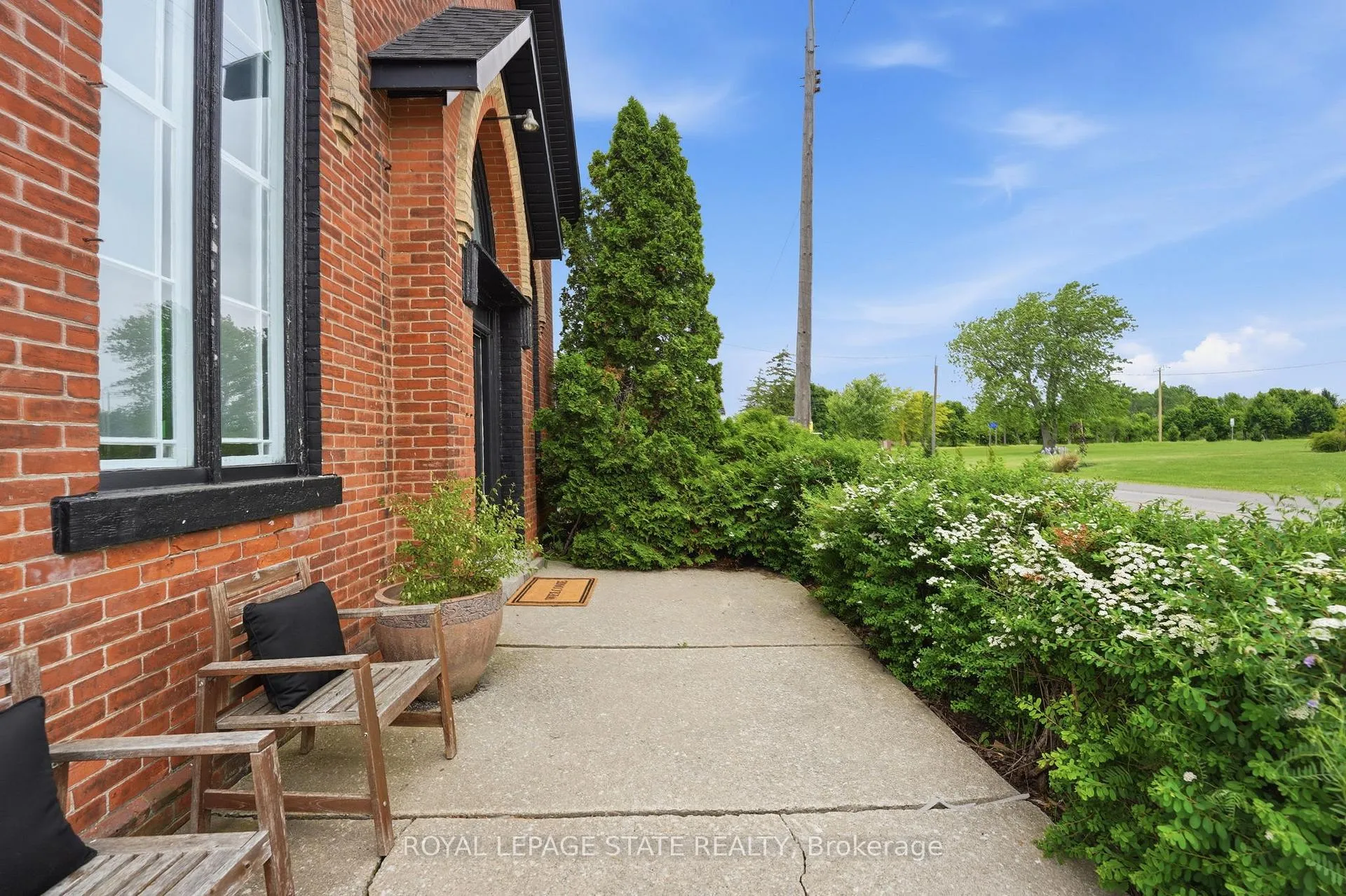 Photo 4 of 859 Haldibrook Road, Haldimand — HOMEH