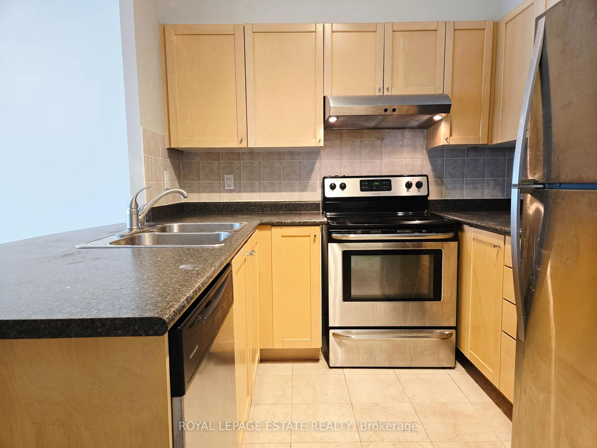 Photo 9 of Unit 632, 600 Queens Quay W, Toronto, Waterfront Communities — HOMEH