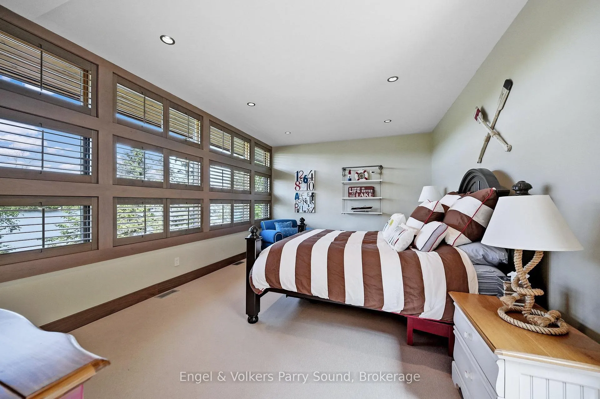 Photo 28 of 4 & 5 Peninsula Road, Kenora, Keewatin — HOMEH