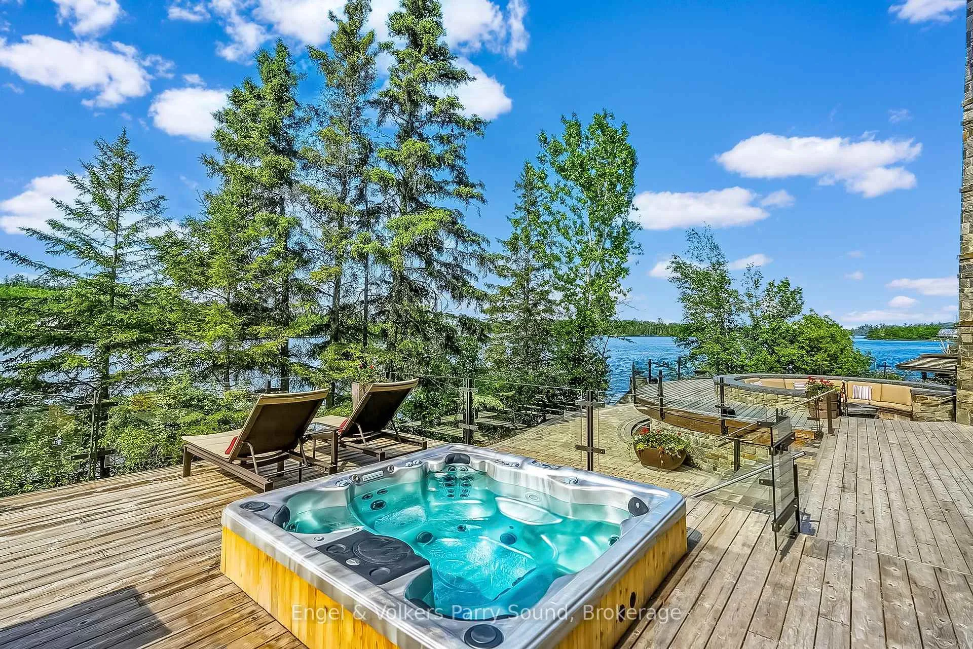 Photo 39 of 4 & 5 Peninsula Road, Kenora, Keewatin — HOMEH