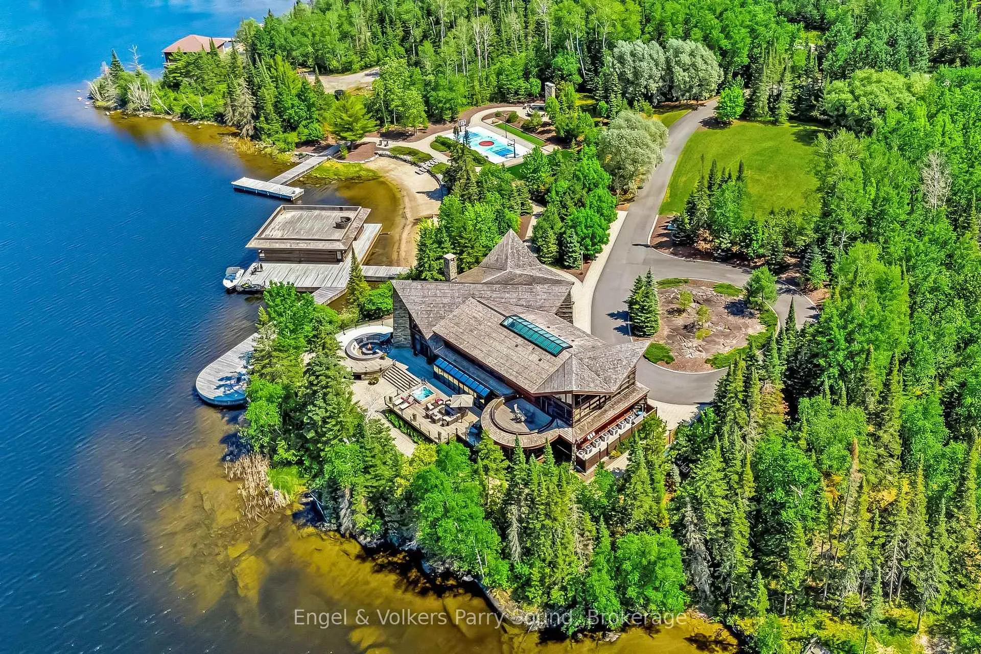 Photo 48 of 4 & 5 Peninsula Road, Kenora, Keewatin — HOMEH
