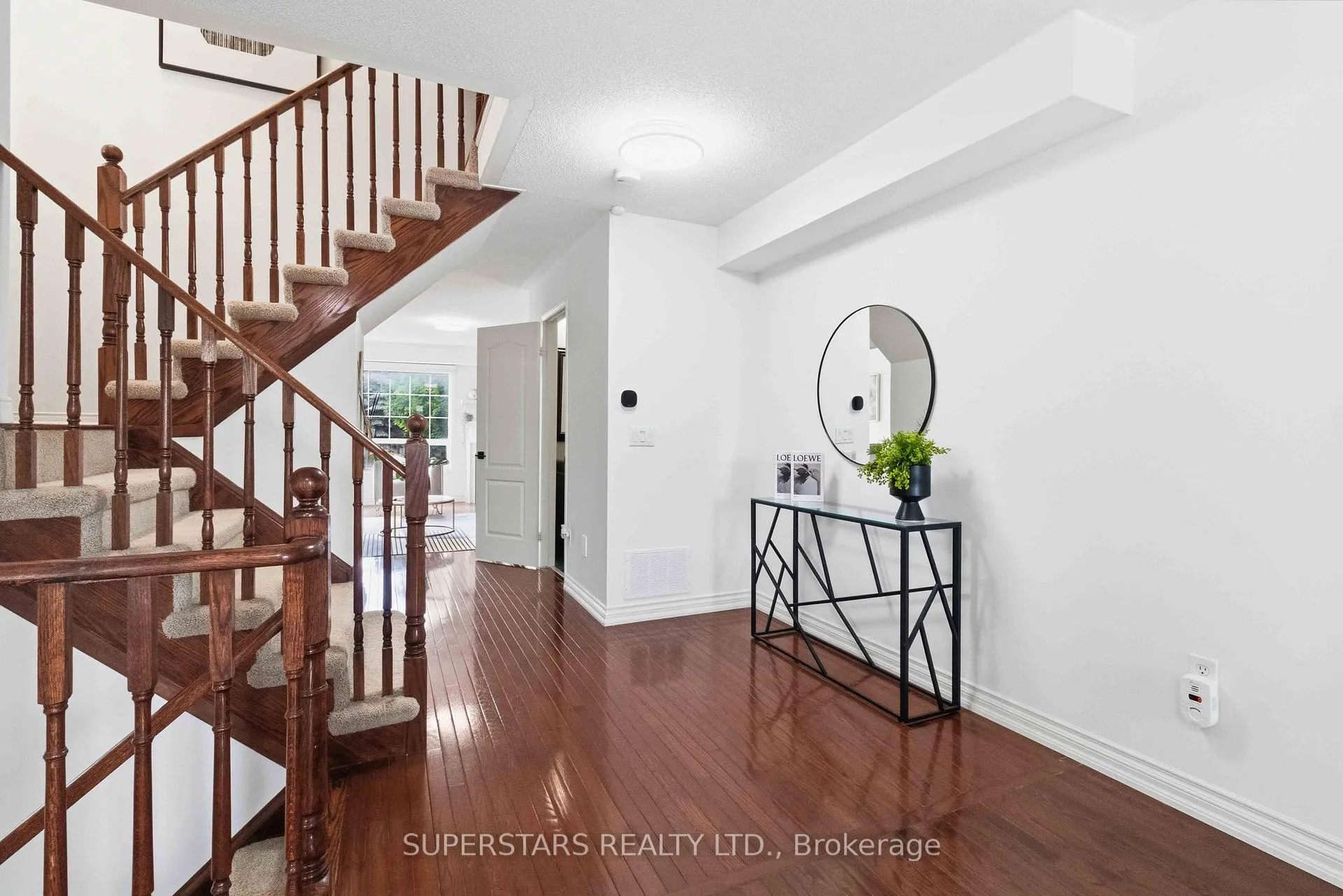 Photo 9 of 7 Alder Grove, Aurora, Aurora Grove — HOMEH