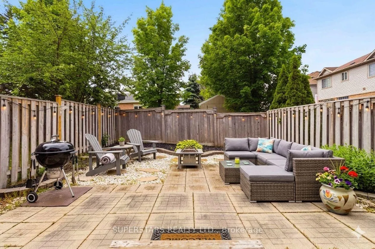 Photo 37 of 7 Alder Grove, Aurora, Aurora Grove — HOMEH