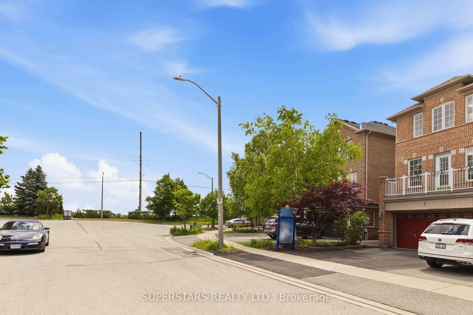 Photo 39 of 7 Alder Grove, Aurora, Aurora Grove — HOMEH