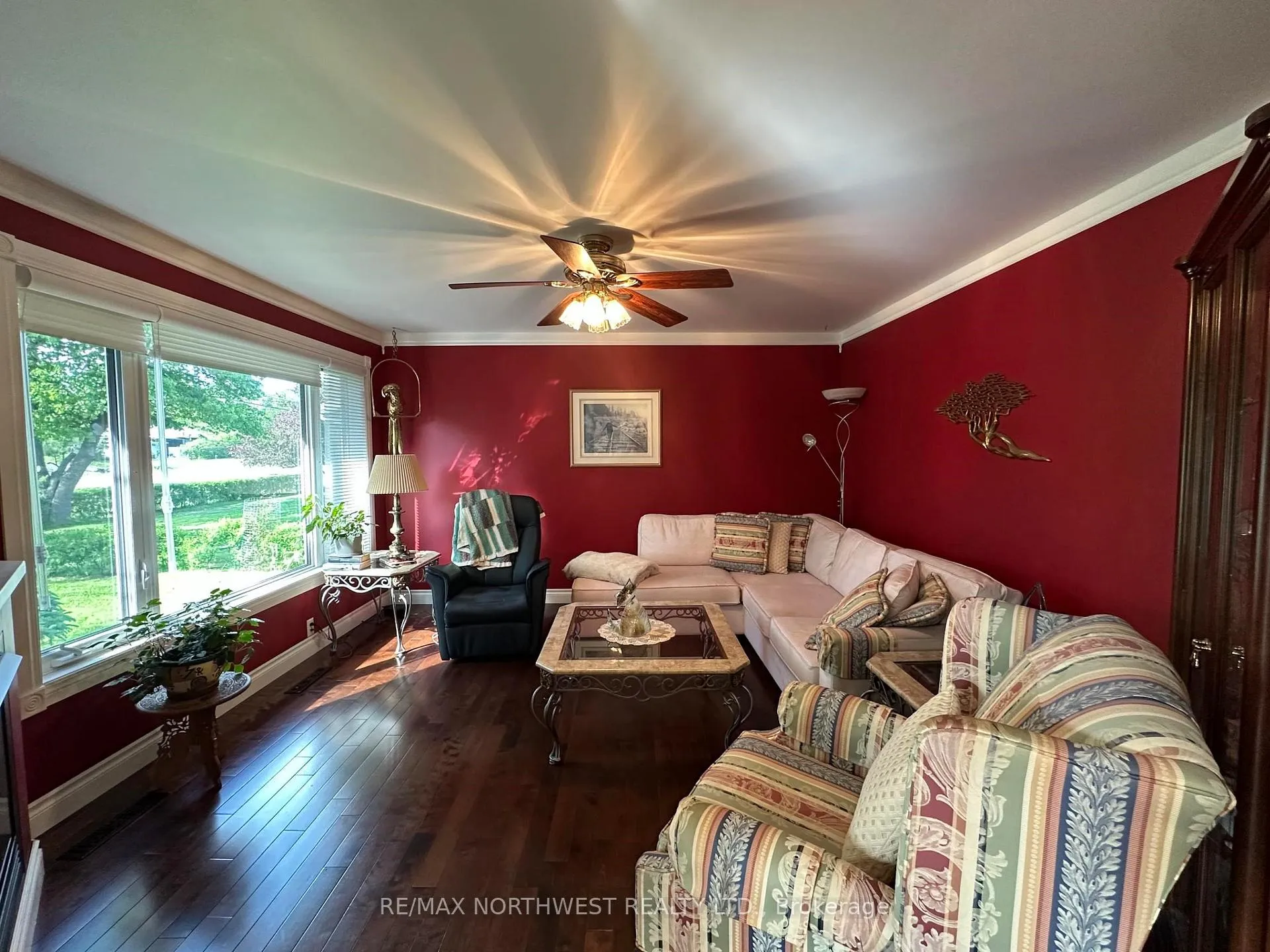 Photo 6 of 695 Airport Road S, Kenora, Airport Road North — HOMEH