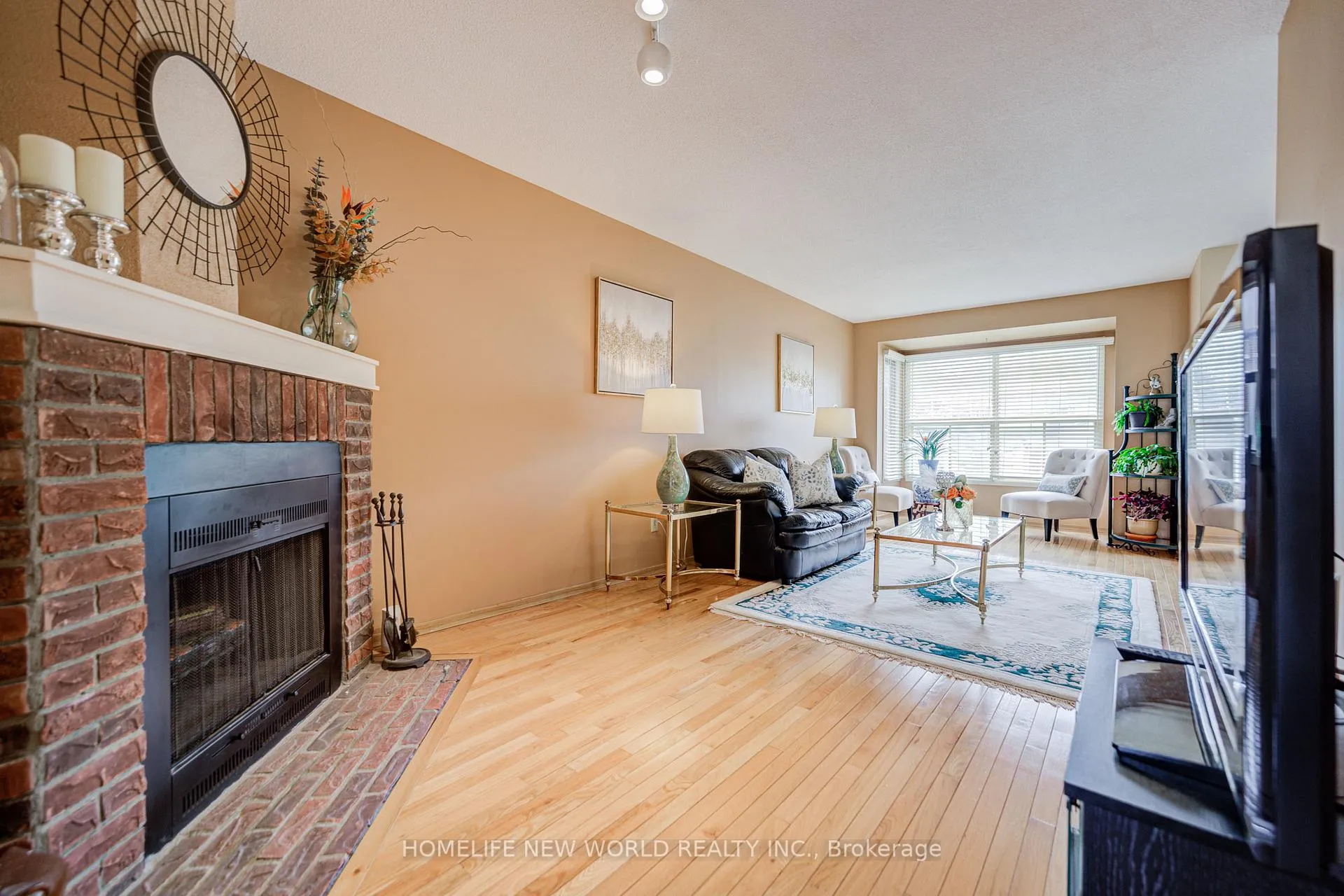 Photo 9 of 129 Sandyhook Square, Scarborough, Steeles — HOMEH