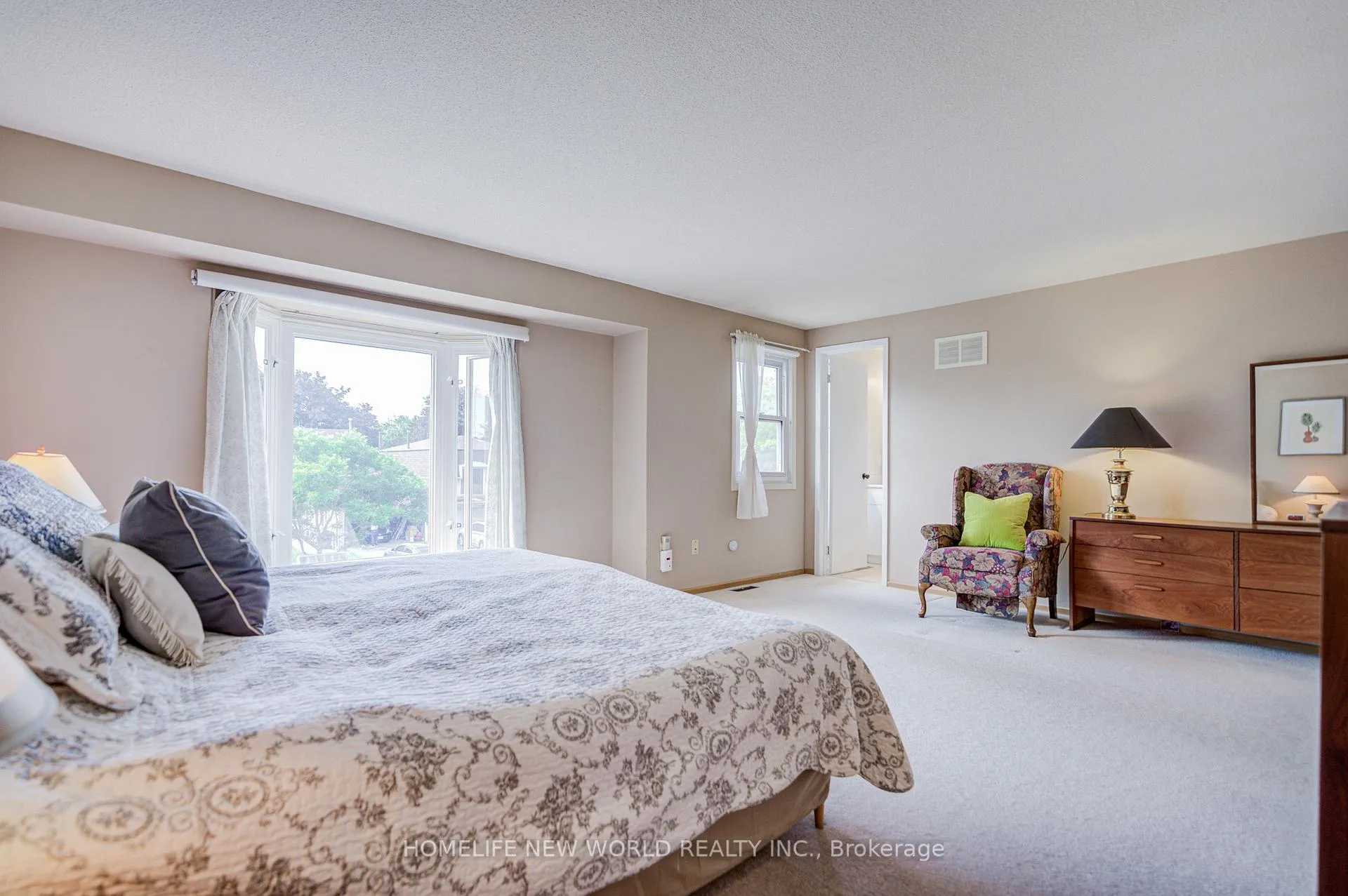 Photo 32 of 129 Sandyhook Square, Scarborough, Steeles — HOMEH