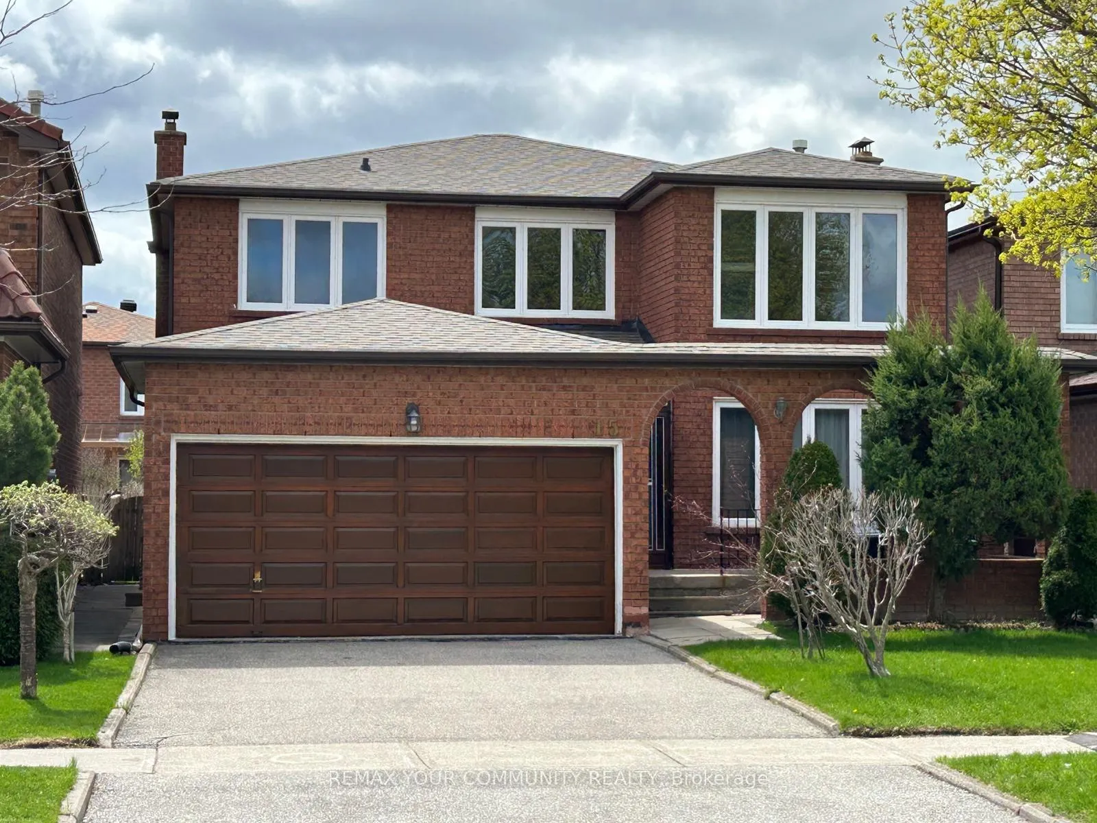 Front of 15 Sanwood Boulevard