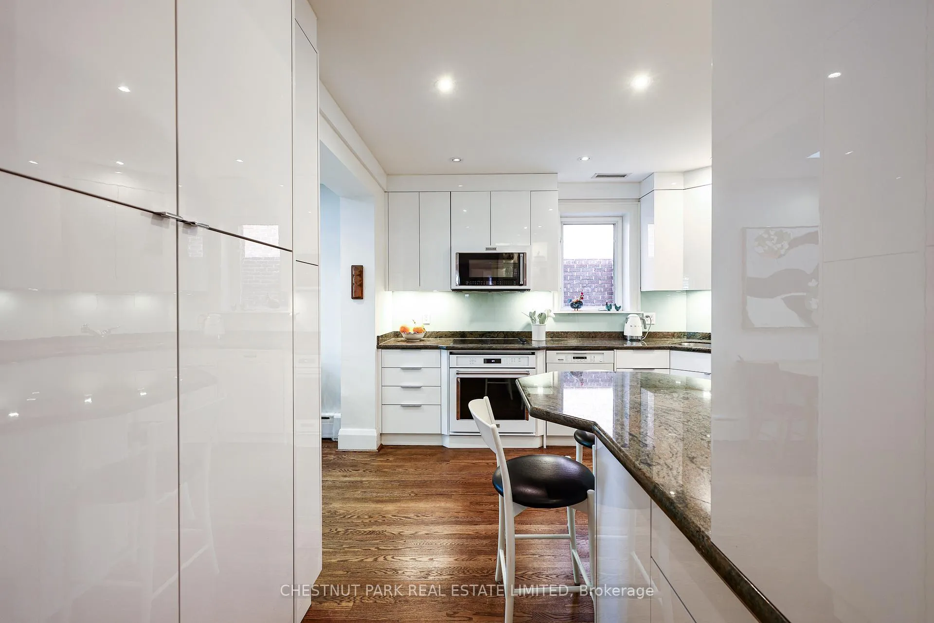 Photo 16 of 74 Chatsworth Drive, Toronto, Lawrence Park South — HOMEH