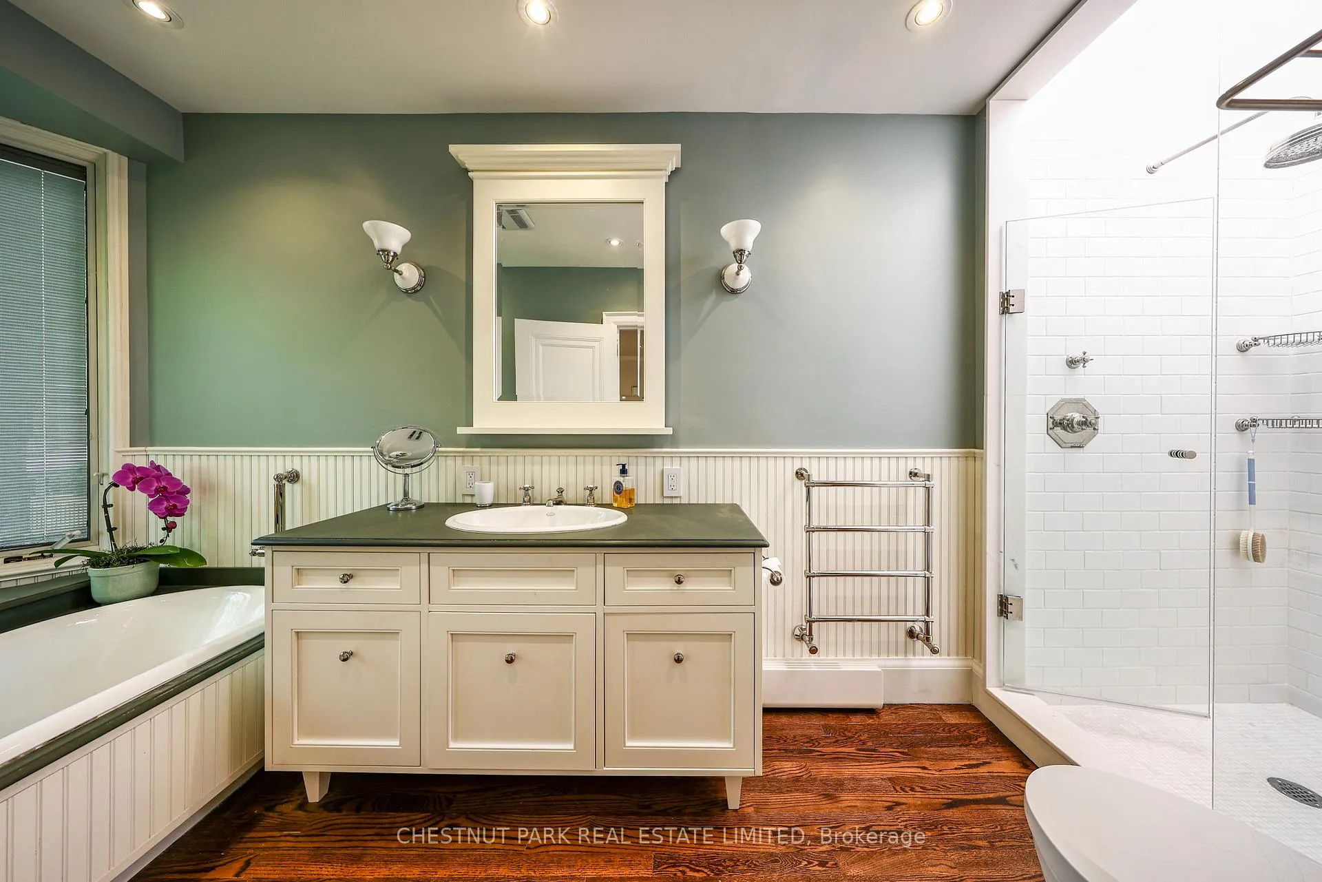 Photo 18 of 74 Chatsworth Drive, Toronto, Lawrence Park South — HOMEH