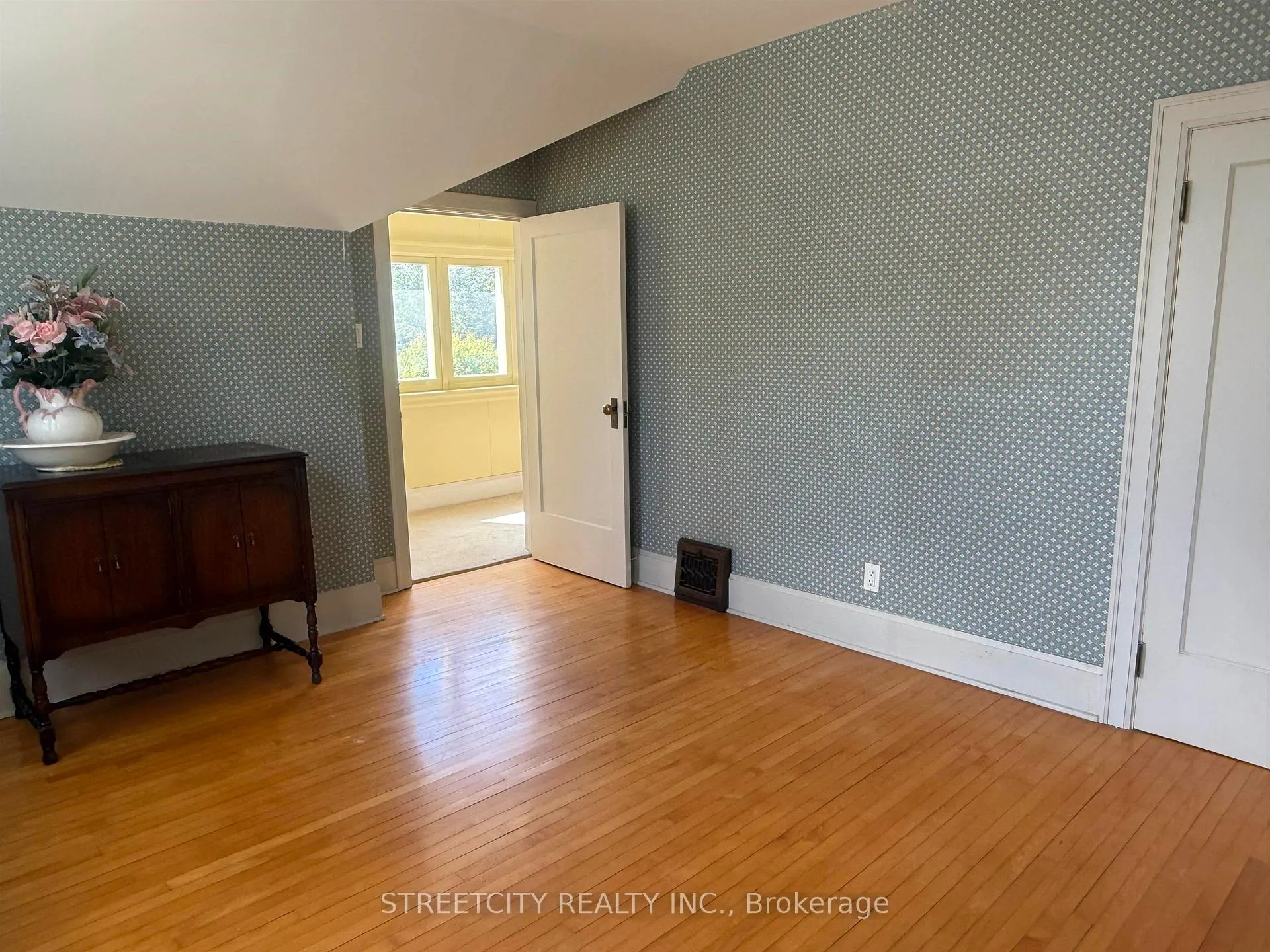 Photo 12 of 4039 Alice Ave, Thunder Bay, McIntyre South — HOMEH