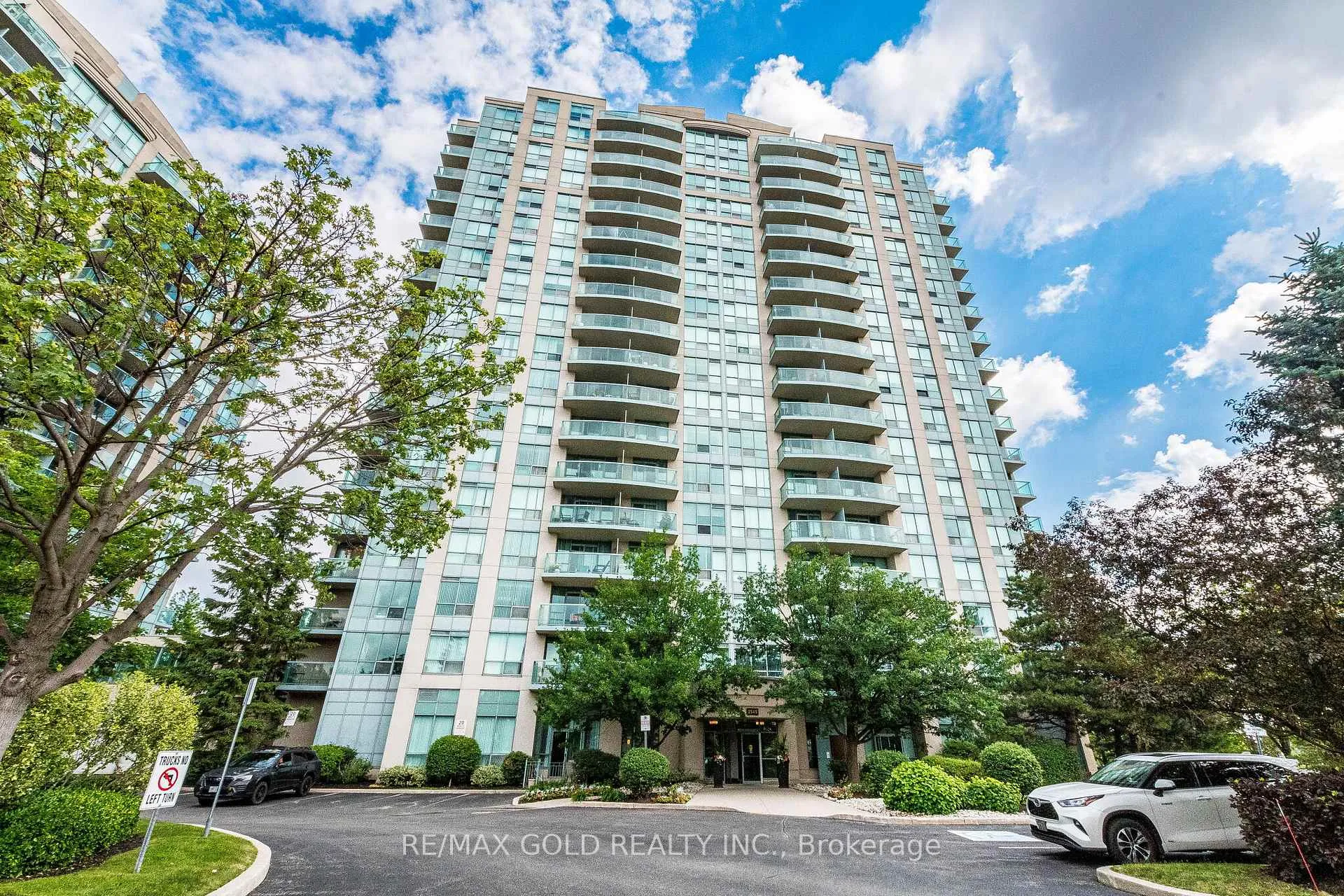 Photo of Unit 701, 2545 Erin Centre Boulevard