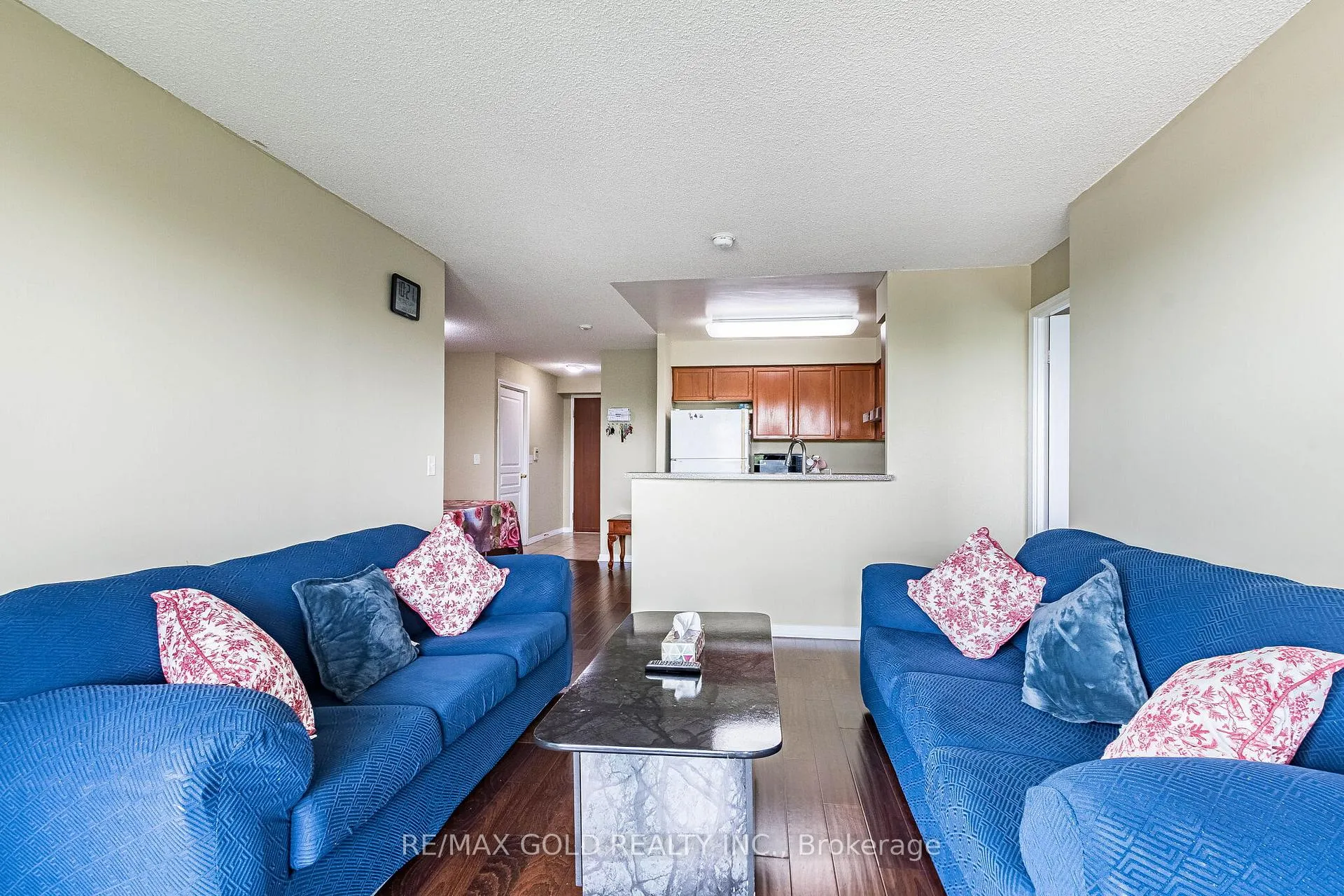 Photo 10 of Unit 701, 2545 Erin Centre Boulevard, Mississauga, Central Erin Mills — HOMEH