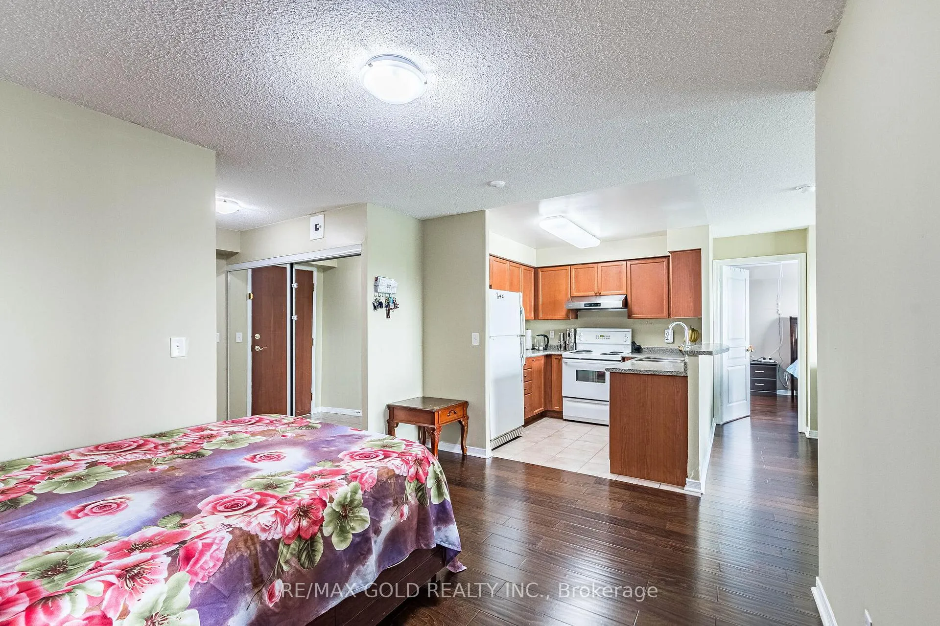 Photo 11 of Unit 701, 2545 Erin Centre Boulevard, Mississauga, Central Erin Mills — HOMEH