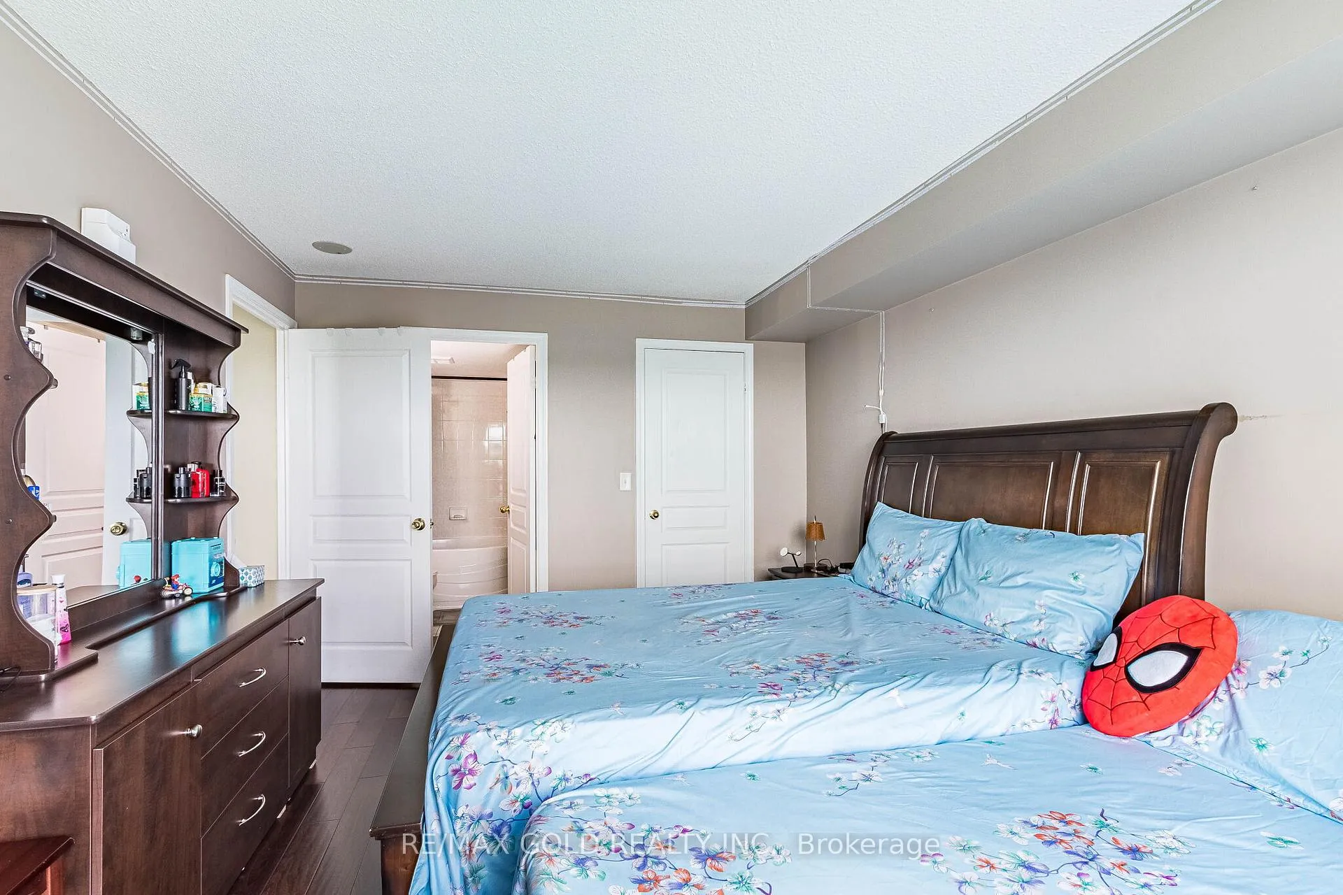 Photo 13 of Unit 701, 2545 Erin Centre Boulevard, Mississauga, Central Erin Mills — HOMEH