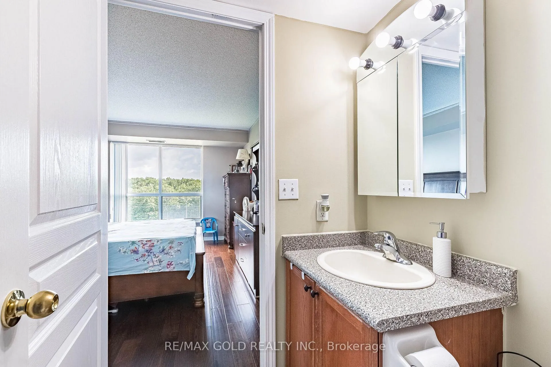 Photo 16 of Unit 701, 2545 Erin Centre Boulevard, Mississauga, Central Erin Mills — HOMEH