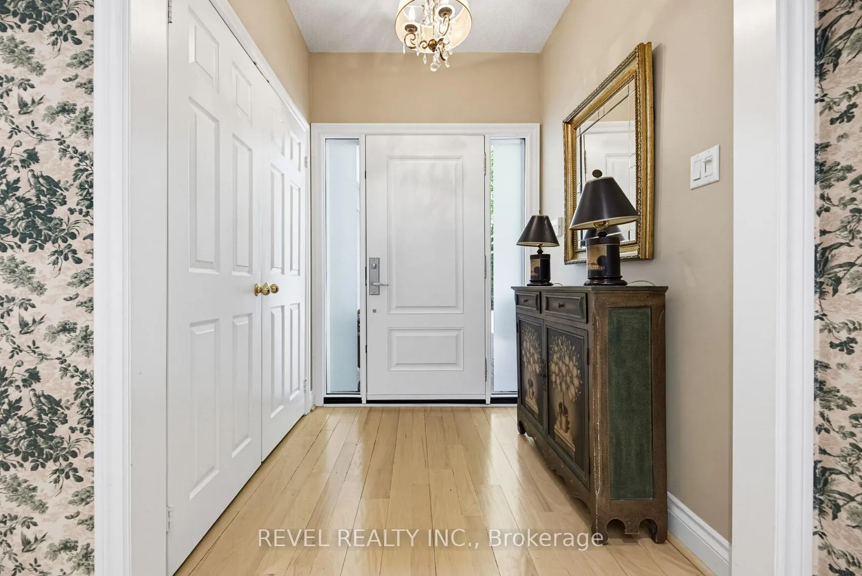 Photo 5 of Unit 27, 540 Quail Ridge Drive, Aurora, Aurora Estates — HOMEH