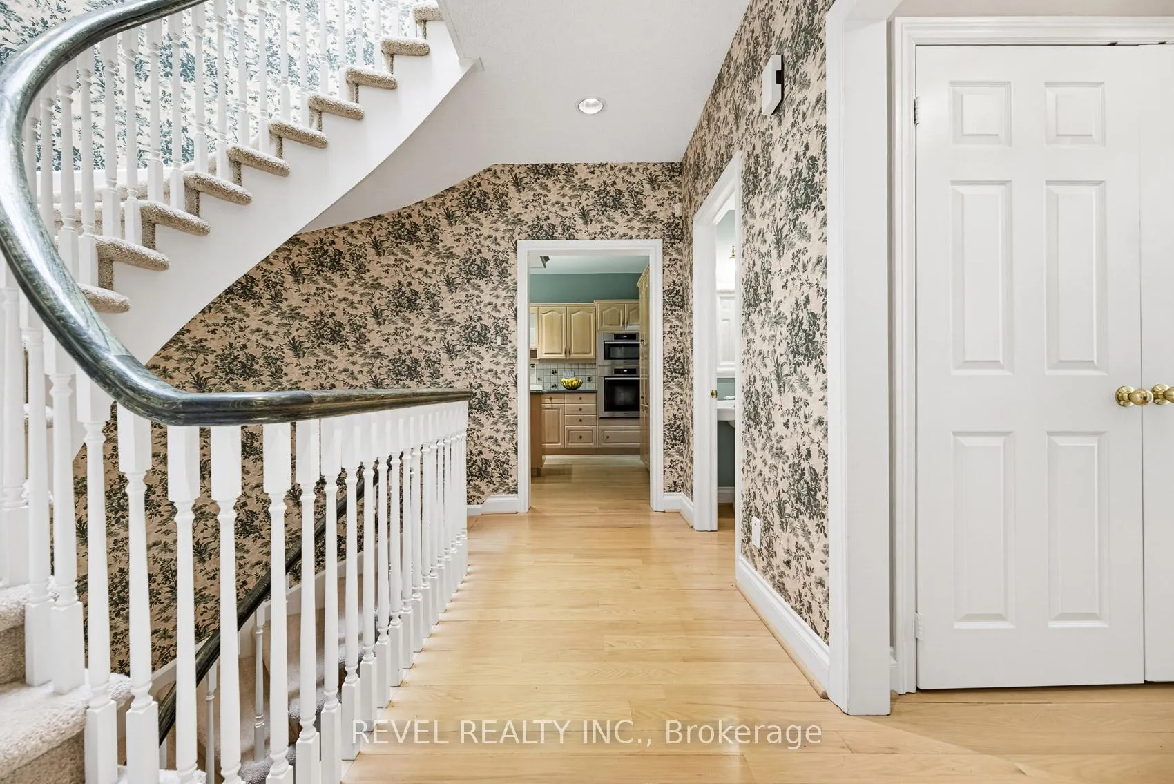 Photo 7 of Unit 27, 540 Quail Ridge Drive, Aurora, Aurora Estates — HOMEH