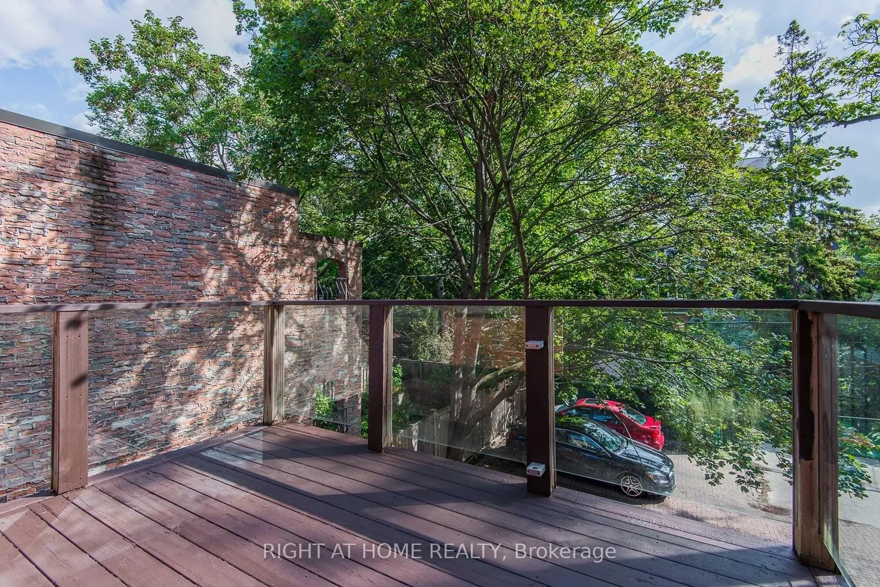 Photo 4 of 173-175 Madison Avenue, Toronto, The Annex — HOMEH