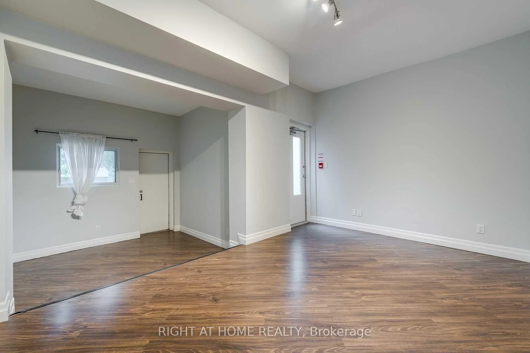 Photo 15 of 173-175 Madison Avenue, Toronto, The Annex — HOMEH