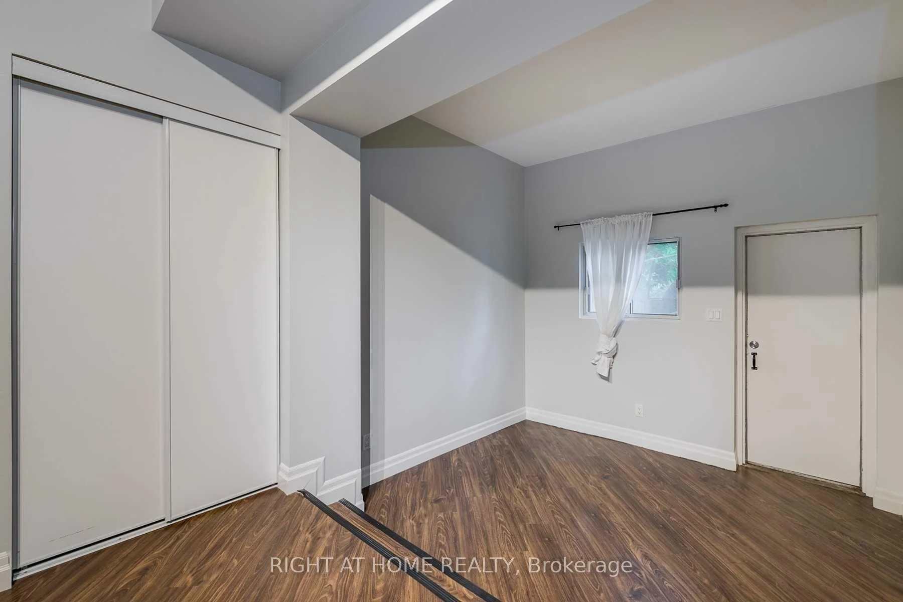 Photo 16 of 173-175 Madison Avenue, Toronto, The Annex — HOMEH