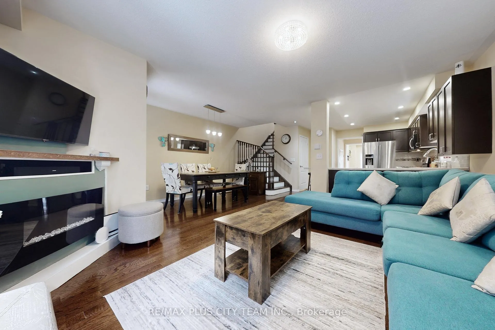 Photo 6 of 16 Edison Way, Whitby, Taunton North — HOMEH