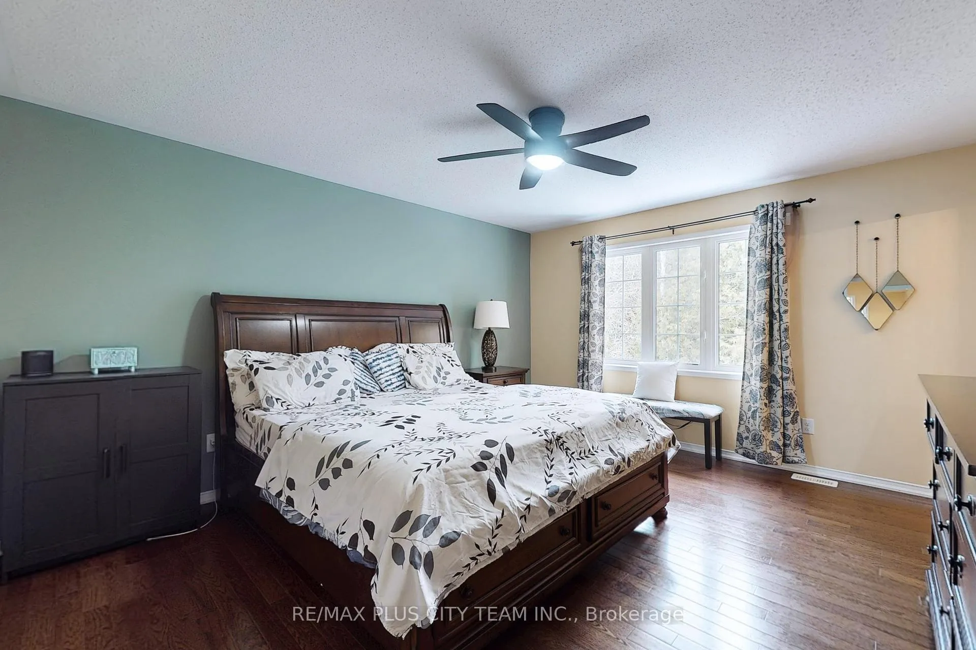 Photo 16 of 16 Edison Way, Whitby, Taunton North — HOMEH