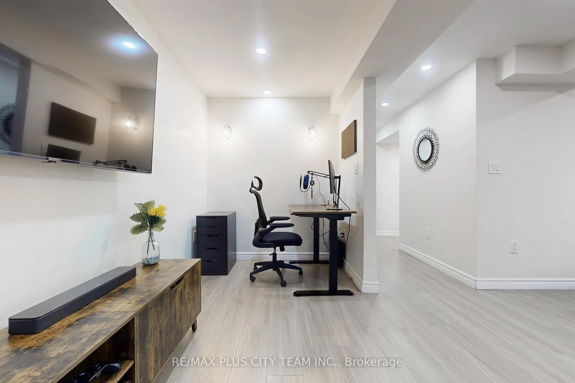 Photo 28 of 16 Edison Way, Whitby, Taunton North — HOMEH