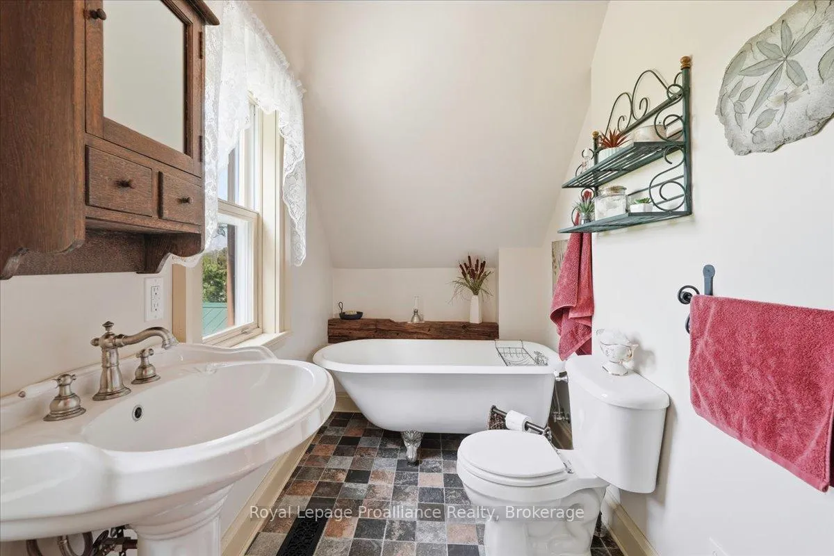 Photo 24 of 1539 E Hungerford Road, Tweed, Hungerford (Twp) — HOMEH