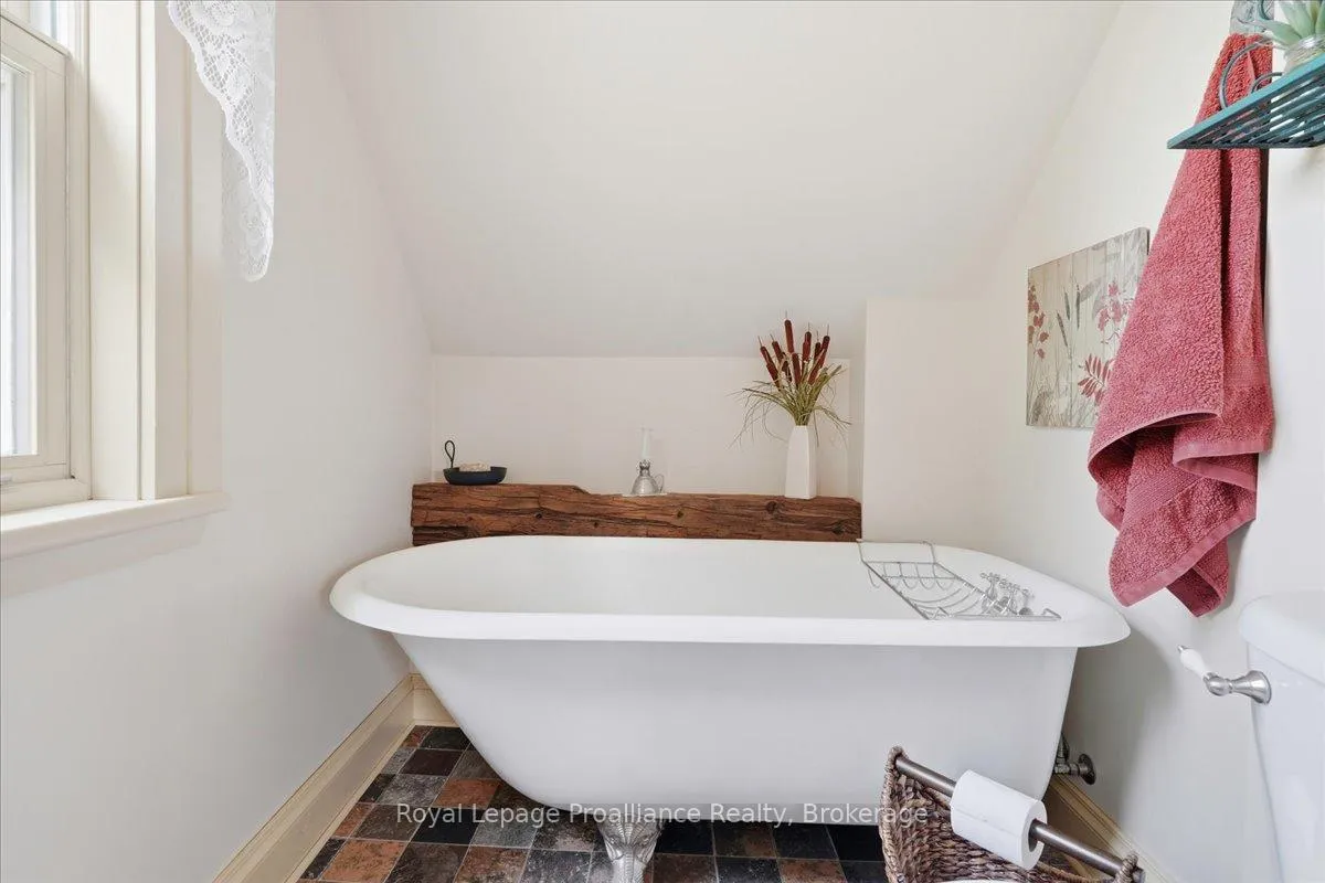 Photo 25 of 1539 E Hungerford Road, Tweed, Hungerford (Twp) — HOMEH