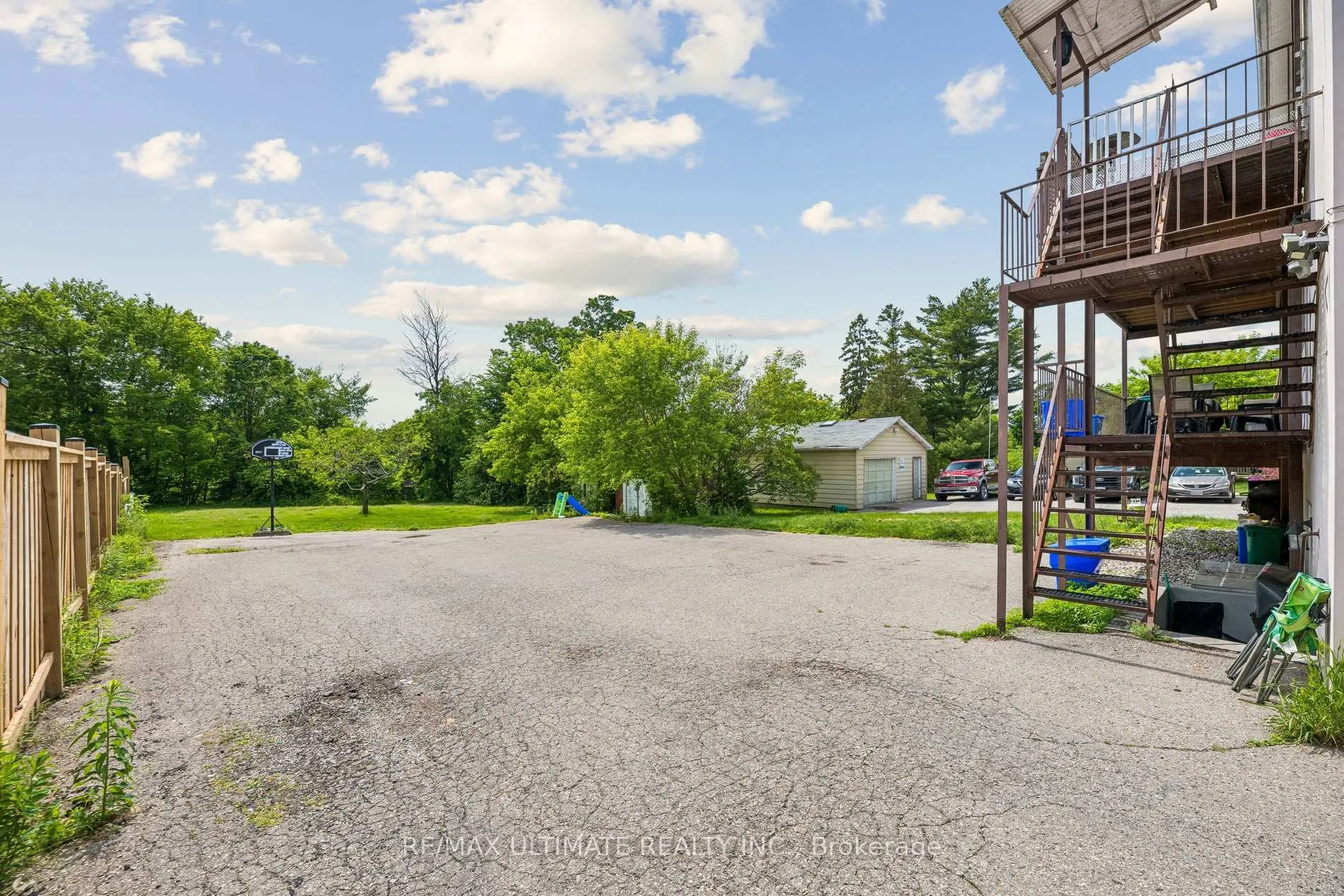 Photo 24 of 1056 Ravine Road, Oshawa, Lakeview — HOMEH