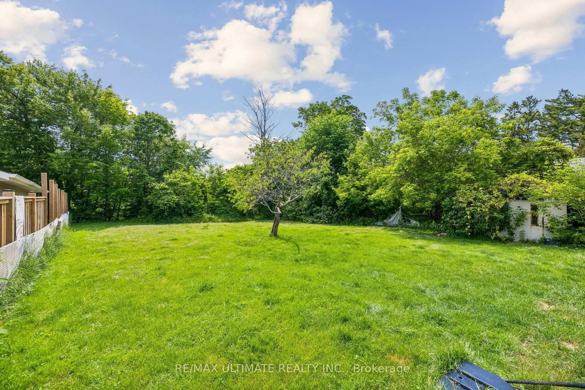 Photo 29 of 1056 Ravine Road, Oshawa, Lakeview — HOMEH