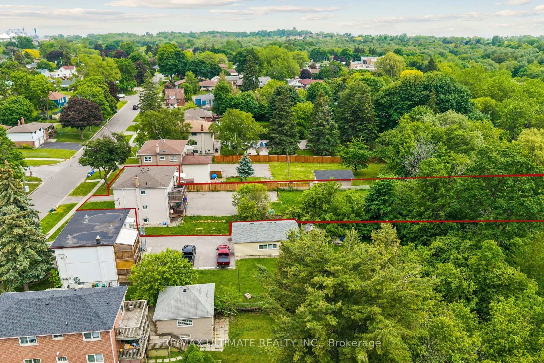Photo 33 of 1056 Ravine Road, Oshawa, Lakeview — HOMEH