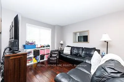 Photo 9 of 4980 Windgate Street, Niagara Falls, Ascot — HOMEH