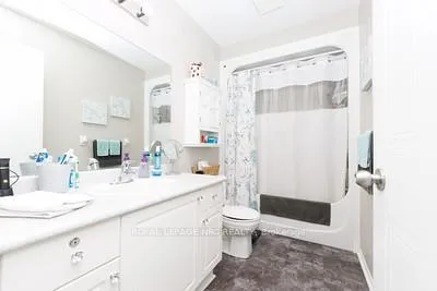 Photo 12 of 4980 Windgate Street, Niagara Falls, Ascot — HOMEH