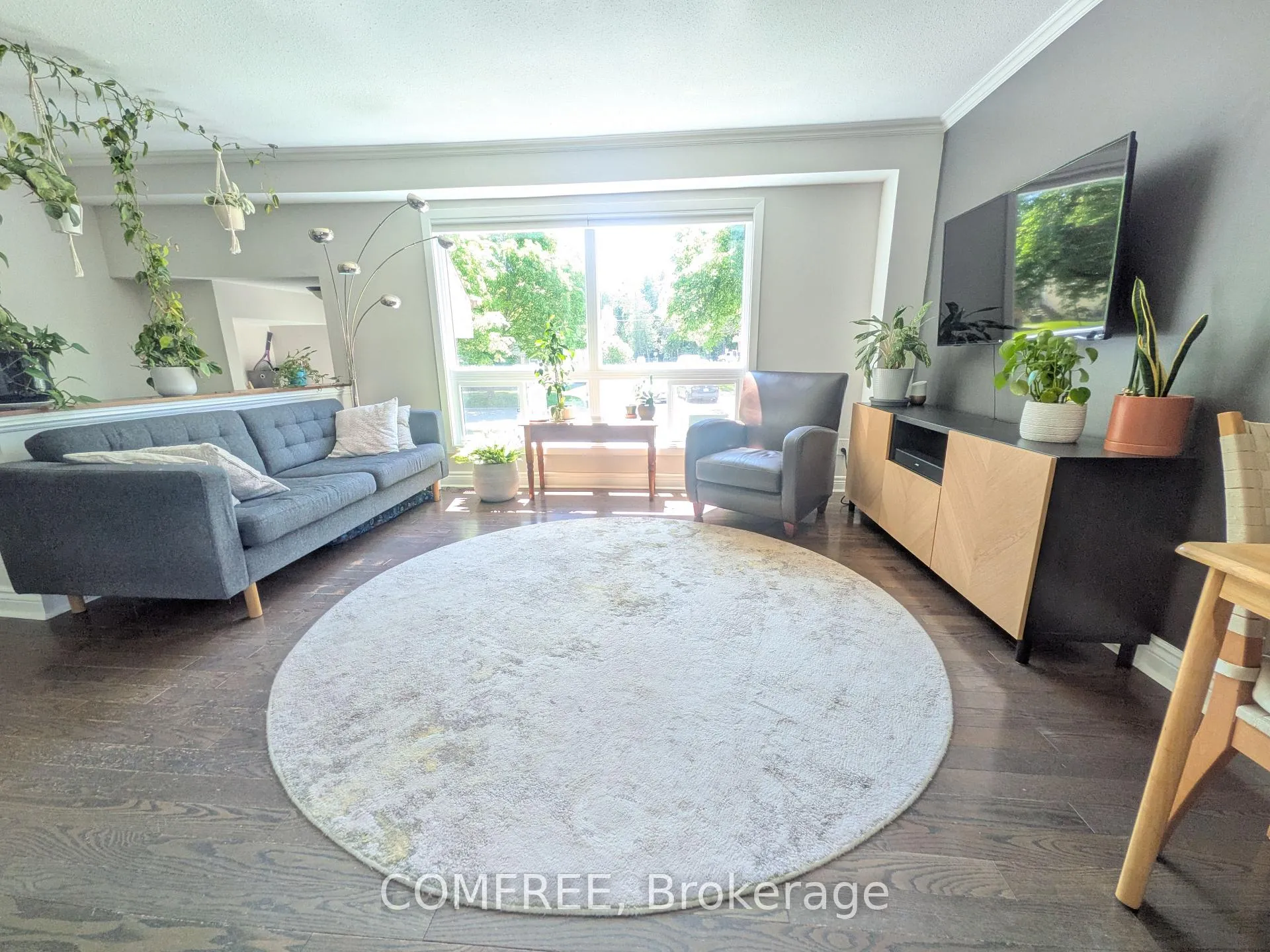 Photo 3 of 8B Forester Crescent, Ottawa, Westcliffe Estates — HOMEH