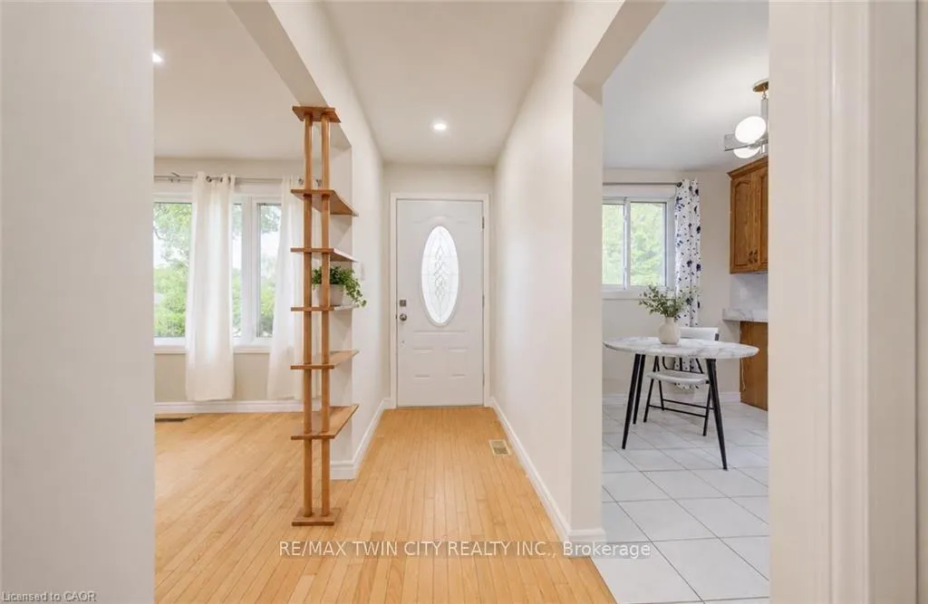 Photo 6 of 543 Glen Forrest Boulevard, Waterloo, Lakeshore Village — HOMEH