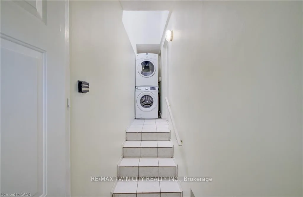 Photo 18 of 543 Glen Forrest Boulevard, Waterloo, Lakeshore Village — HOMEH
